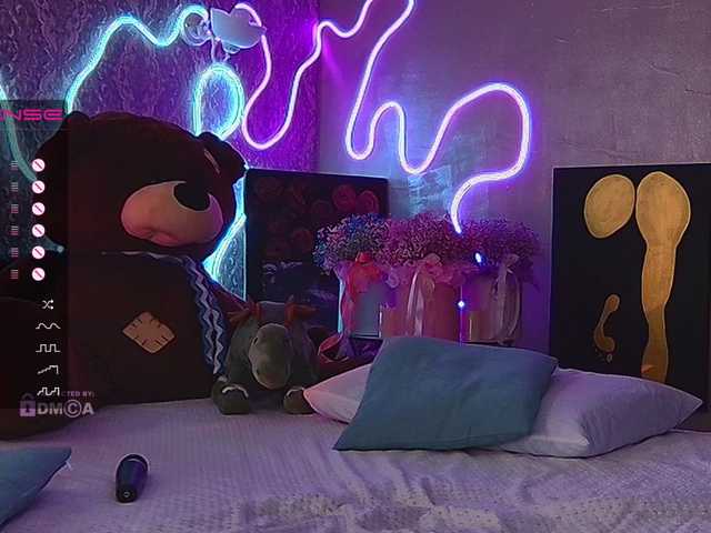 Live sex webcam photo for mispopi #277586150