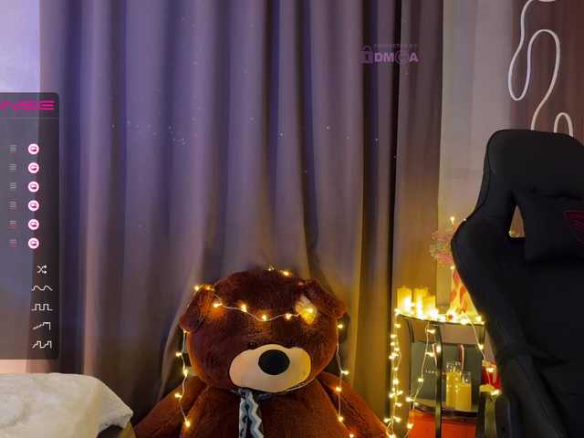 Live sex webcam photo for mispopi #277911801