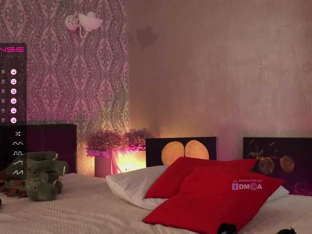 Live sex webcam photo for mispopi #277983212