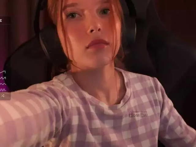 Live sex webcam photo for mispopi #283190246