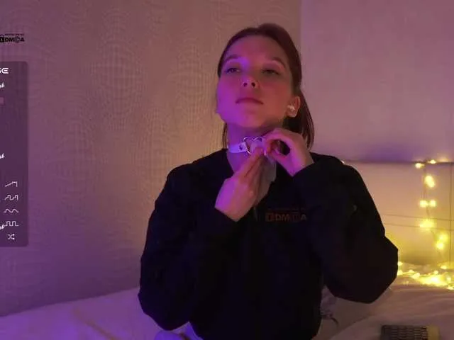 Live sex webcam photo for mispopi #290164313