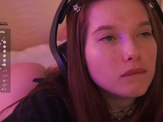 Live sex webcam photo for mispopi #290192052