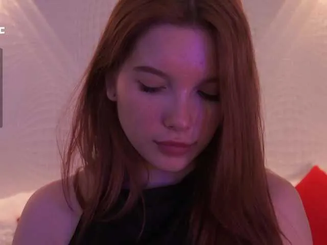 Live sex webcam photo for mispopi #290524891