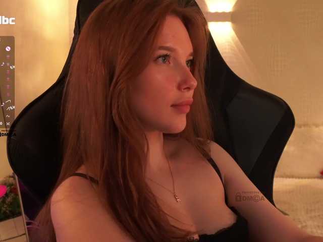 Live sex webcam photo for mispopi #290762169