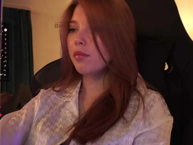 Live sex webcam photo for mispopi #290777097