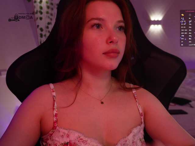 Live sex webcam photo for mispopi #291255744