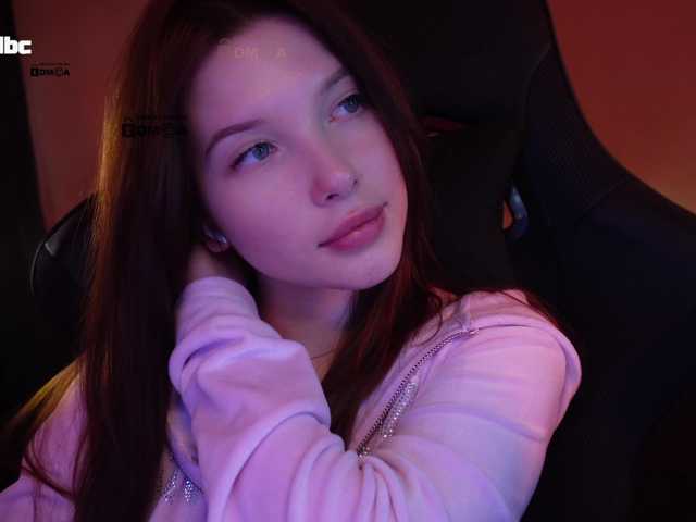 Live sex webcam photo for mispopi #291423874