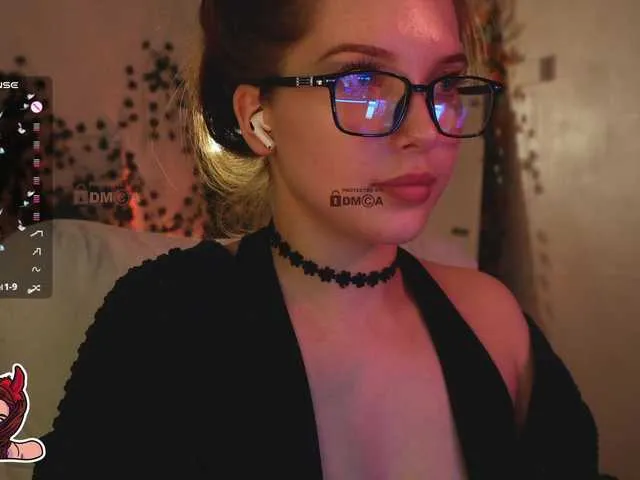 Live sex webcam photo for mispopi #292332958