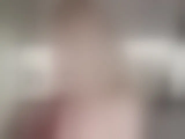 Live sex webcam photo for miss-1m #293554470