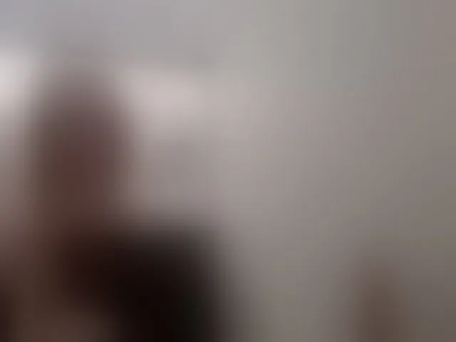 Live sex webcam photo for miss-1m #294299256