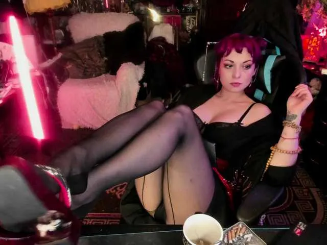 Live sex webcam photo for miss-asmodeus #291188919