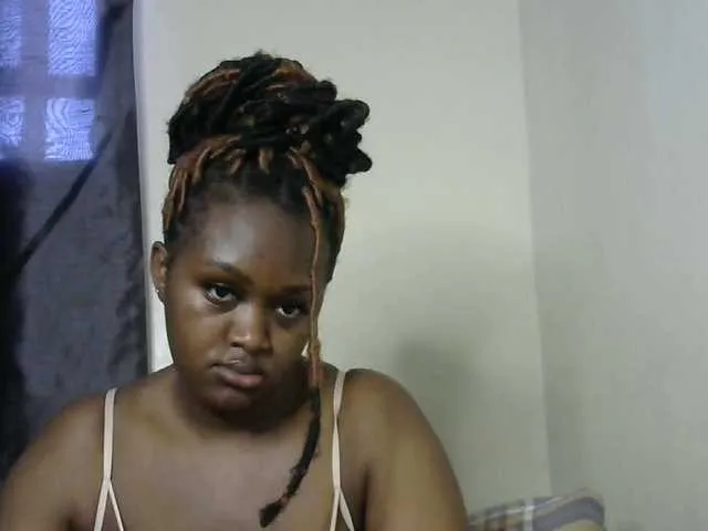 Live sex webcam photo for miss-caramel #291376973