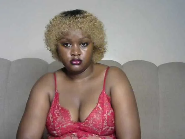 Live sex webcam photo for miss-caramel #292711908