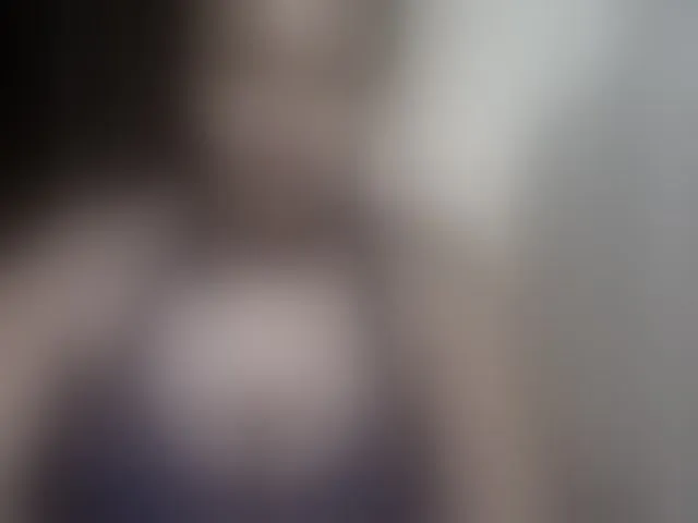 Live sex webcam photo for miss-caramel #292996517