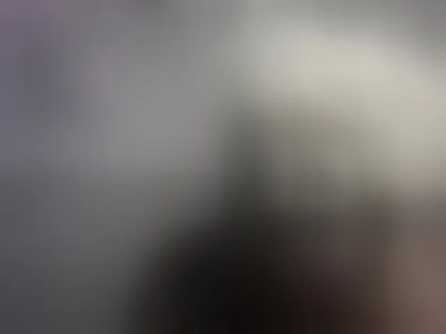 Live sex webcam photo for miss-caramel #294035408