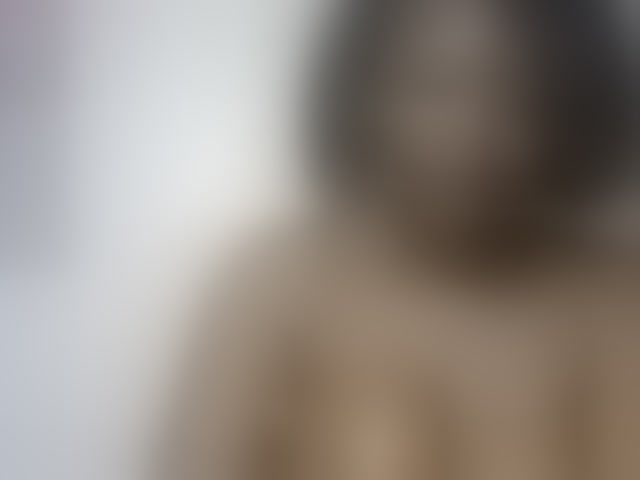 Live sex webcam photo for miss-caramel #294189200
