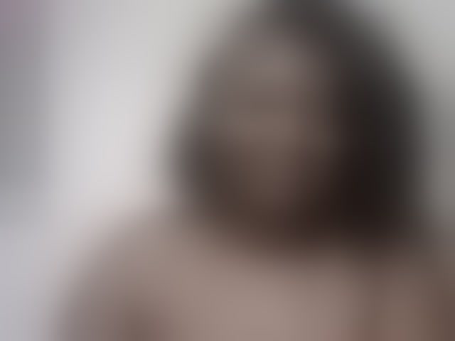 Live sex webcam photo for miss-caramel