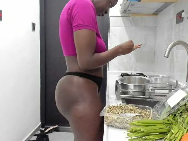 Live sex webcam photo for miss-cathy #291556909