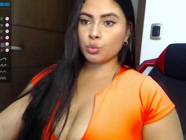 Live sex webcam photo for miss-daniela #271744716