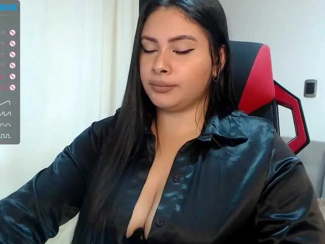 Live sex webcam photo for miss-daniela #272122403