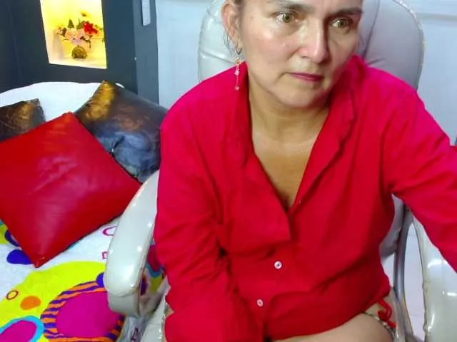 Live sex webcam photo for miss-kasandra #278050682