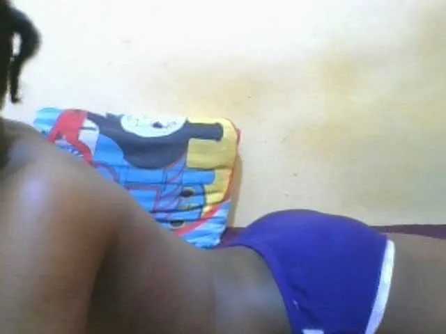 Live sex webcam photo for miss-resia #277804651