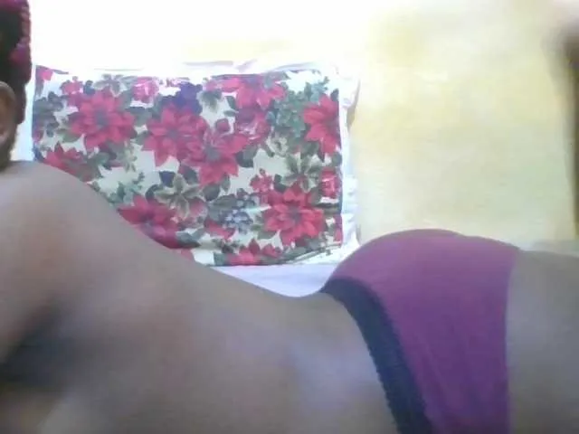 Live sex webcam photo for miss-resia #278048868