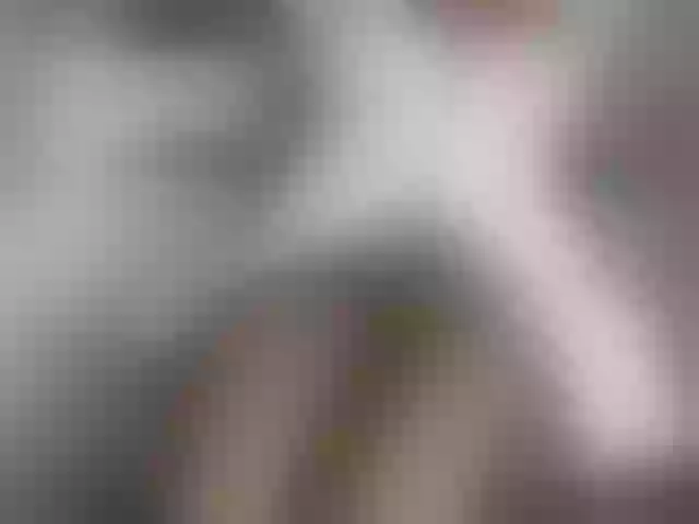Live sex webcam photo for miss-s #290288767