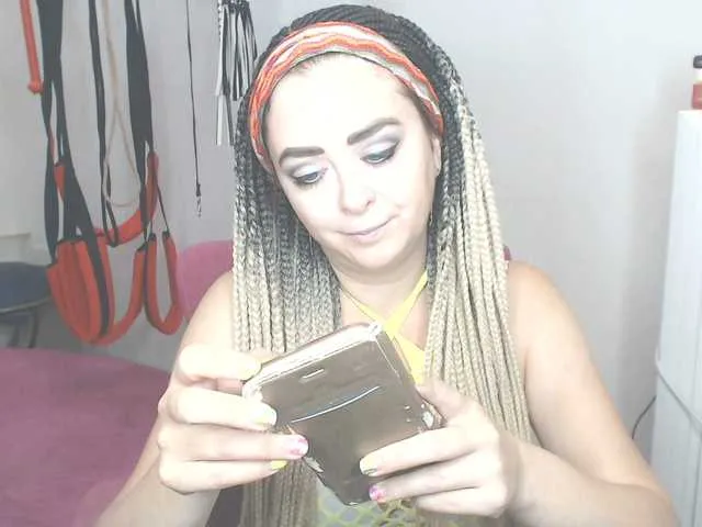 Live sex webcam photo for missGODDESS #275934397