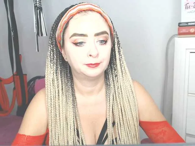 Live sex webcam photo for missGODDESS #276636595