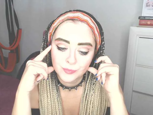 Live sex webcam photo for missGODDESS #276784333