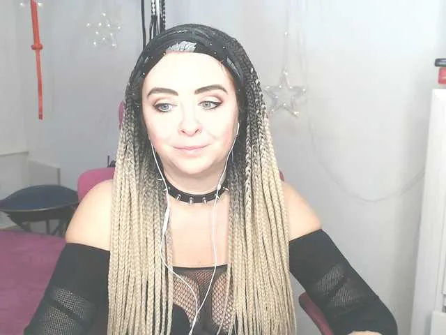 Live sex webcam photo for missGODDESS #277018531
