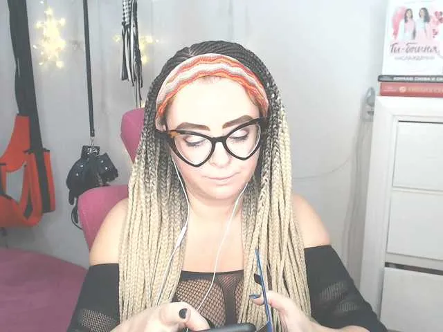 Live sex webcam photo for missGODDESS #277048357