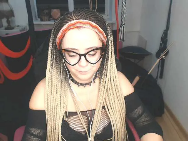Live sex webcam photo for missGODDESS #277484612