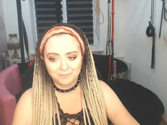 Live sex webcam photo for missGODDESS #277896474