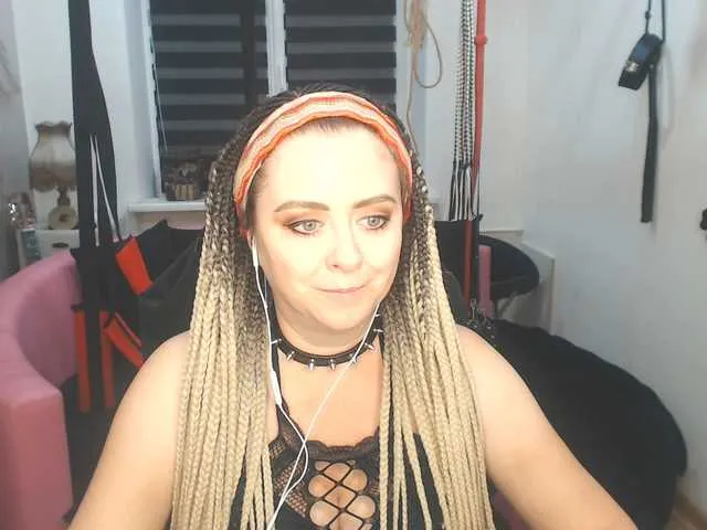 Live sex webcam photo for missGODDESS #277898528
