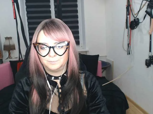 Live sex webcam photo for missGODDESS #290153004