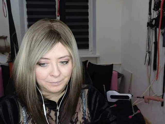 Live sex webcam photo for missGODDESS #290331031