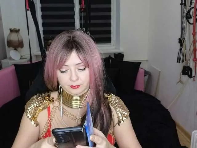 Live sex webcam photo for missGODDESS #290454992