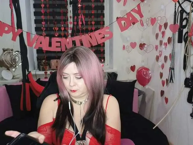 Live sex webcam photo for missGODDESS #290466978