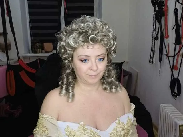 Live sex webcam photo for missGODDESS #290776772