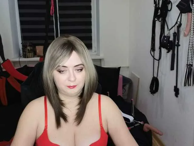 Live sex webcam photo for missGODDESS #290878303