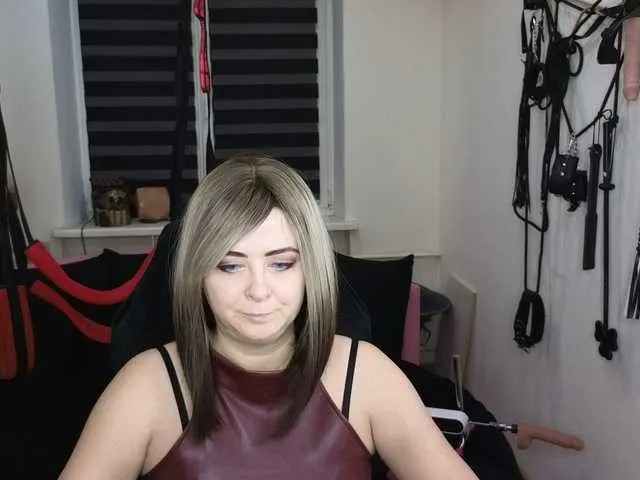 Live sex webcam photo for missGODDESS #290884543