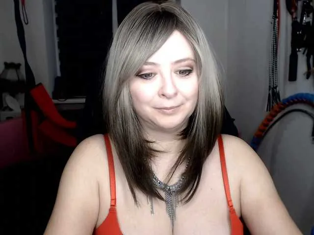 Live sex webcam photo for missGODDESS #293587676