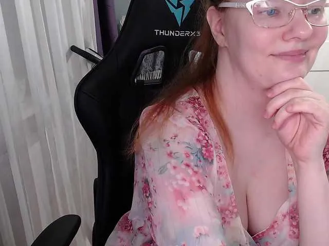 Live sex webcam photo for missInari #291164413