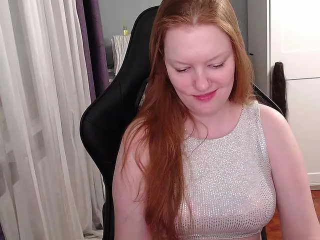 Live sex webcam photo for missInari #291585897