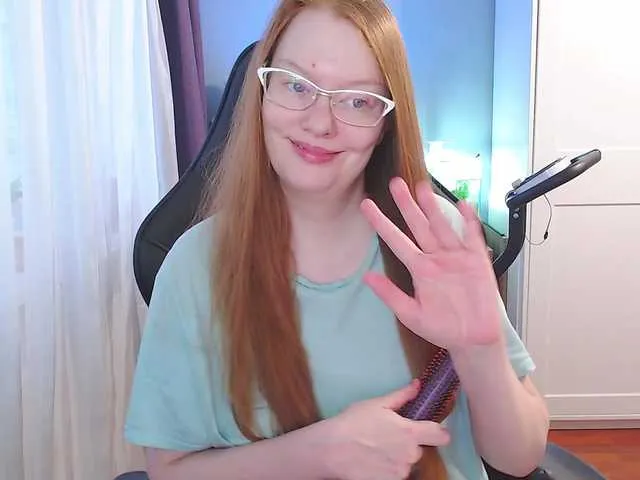 Live sex webcam photo for missInari #292205640