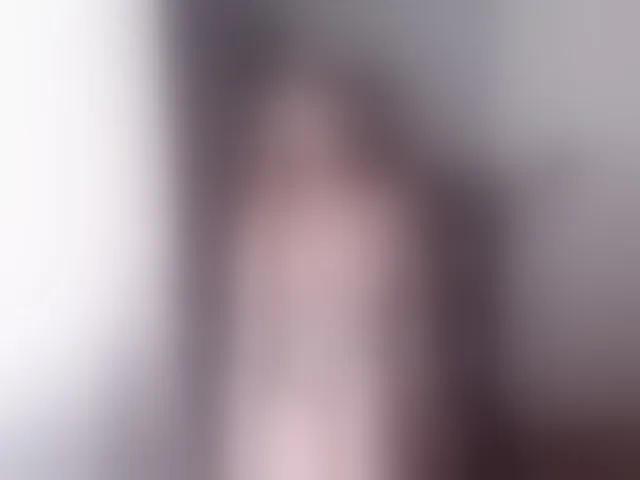 Live sex webcam photo for missInari #293845400