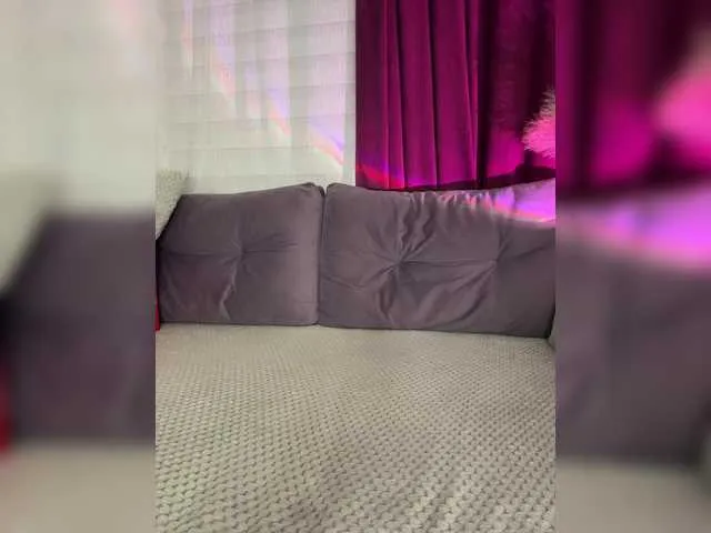Live sex webcam photo for missJasmine07 #291038857