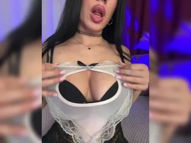 Live sex webcam photo for missJasmine07 #291175587
